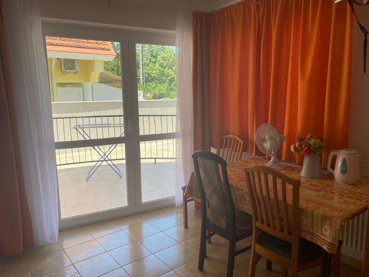 Abigel Apartmanhaz Balatonfured Exterior photo